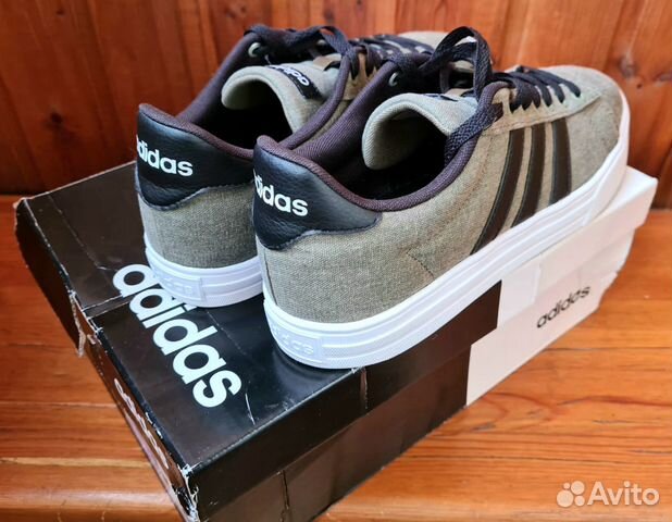 Кроссовки Adidas