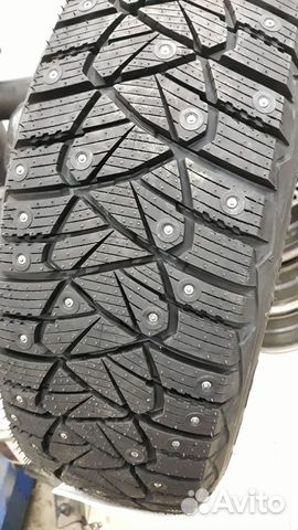 Goodyear Ultragrip 600 215/55 R17 98T