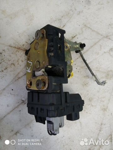 Замок багажника Jeep Liberty kj