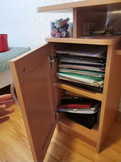 Туалетный столик с зеркалом