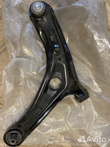 Рычаг передней подвески правый