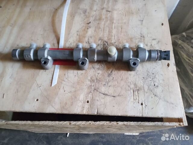 Топливный коллектор (рампа,рейка) land rover