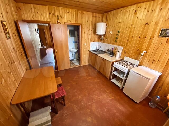 Комната 28 м², 1/3 эт.