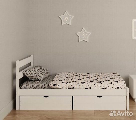 Детская кровать из массива дерева