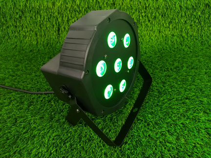 Яркий разноцветный прожектор par led 7*8 ватт