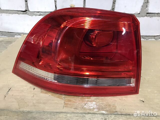 Фонарь задний левый VW Touareg NF