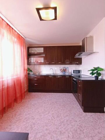 2-к. квартира, 70 м², 10/10 эт.