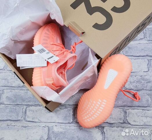 Женские кроссовки Adidas Yeezy Boost 350