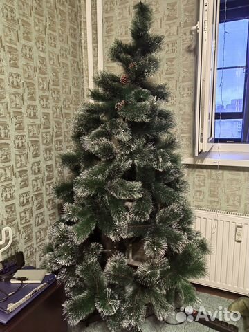 Елка искусственная