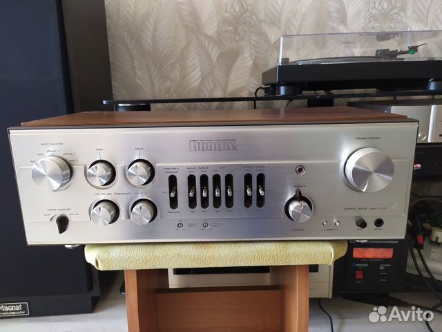 Усилитель Luxman C 1010