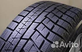 Yokohama Ice Guard IG60A 275/40 R20 102Q