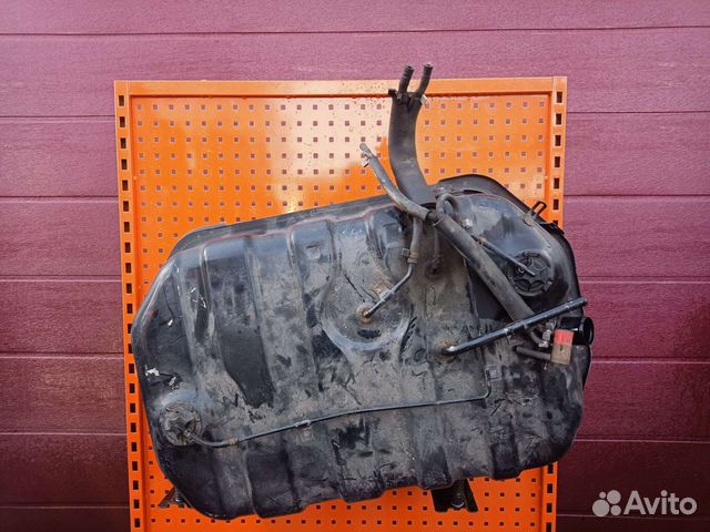 Топливный бак Исузу Трупер