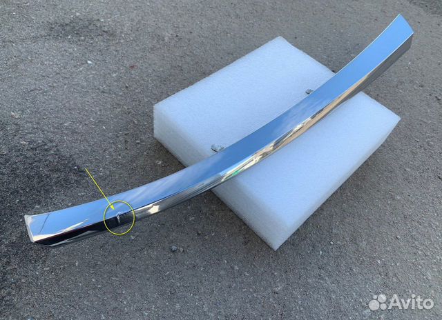 Накладка на решетку правая Camry V50 (после 2014)