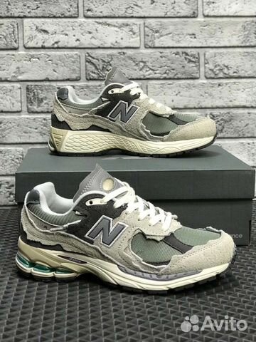 Кроссовки женские new balance 2002