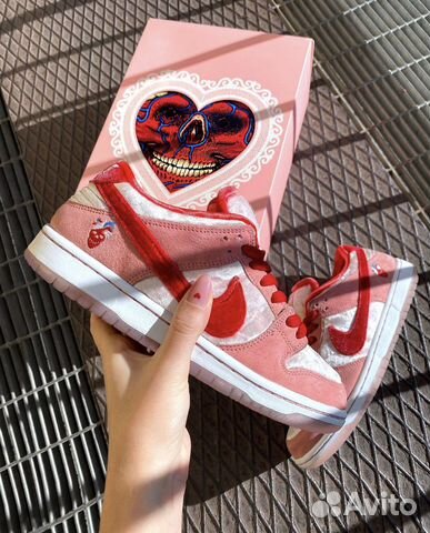 Nike SB Dunk Low Strangelove Кроссовки