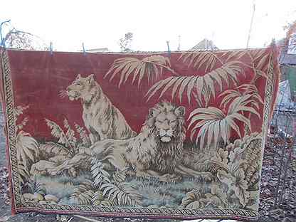 Старинный плюшевый ковер Итальянский со львами