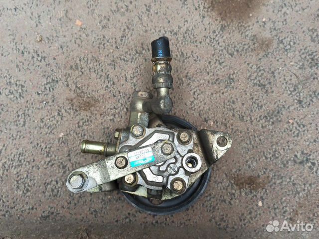 Насос гура Toyota craun