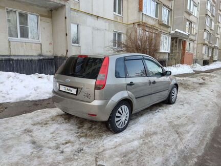 Ford Fiesta 1.4 МТ, 2004, 214 500 км