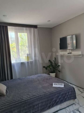 2-к. квартира, 42 м², 1/5 эт.