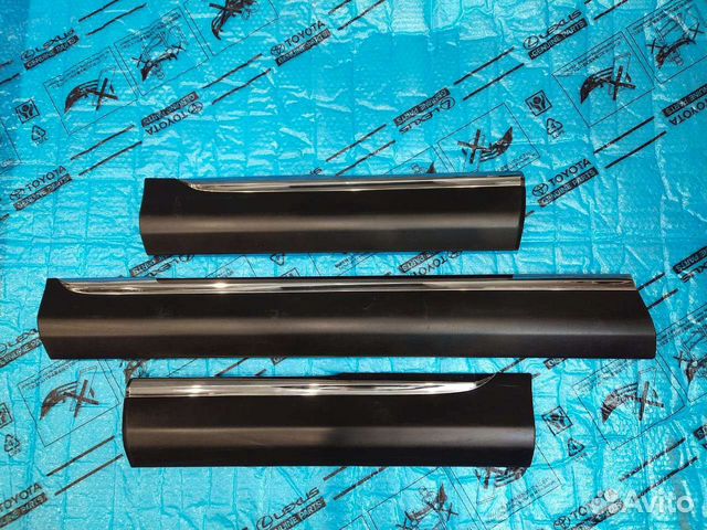 Молдинги дверей Хайлендер Оригинал б/у 2010-2013