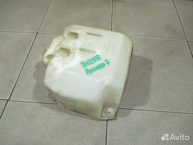 Бачок омывателя Honda Accord 7