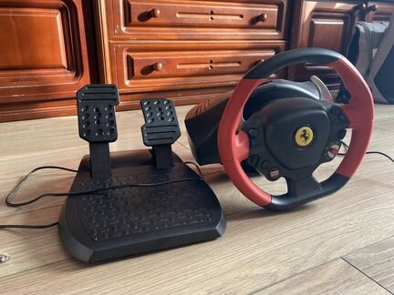 Руль игровой с педалями Thrustmaster Ferrari 458 S