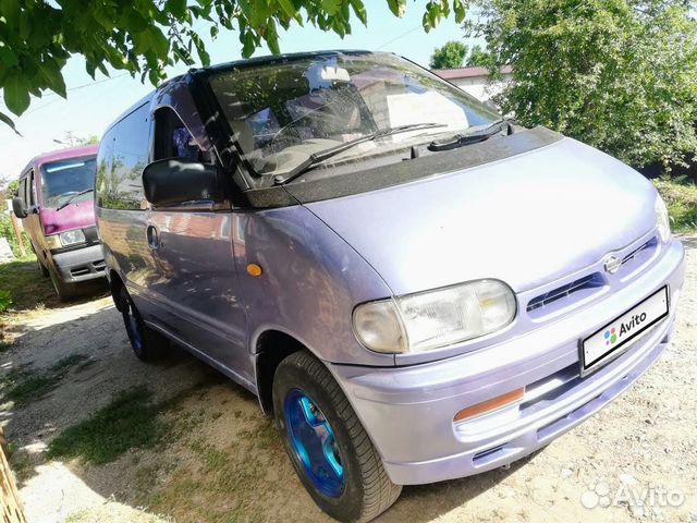 Nissan serena 1992