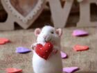 Мышка с сердцем, валяная игрушка ручной работы объявление продам