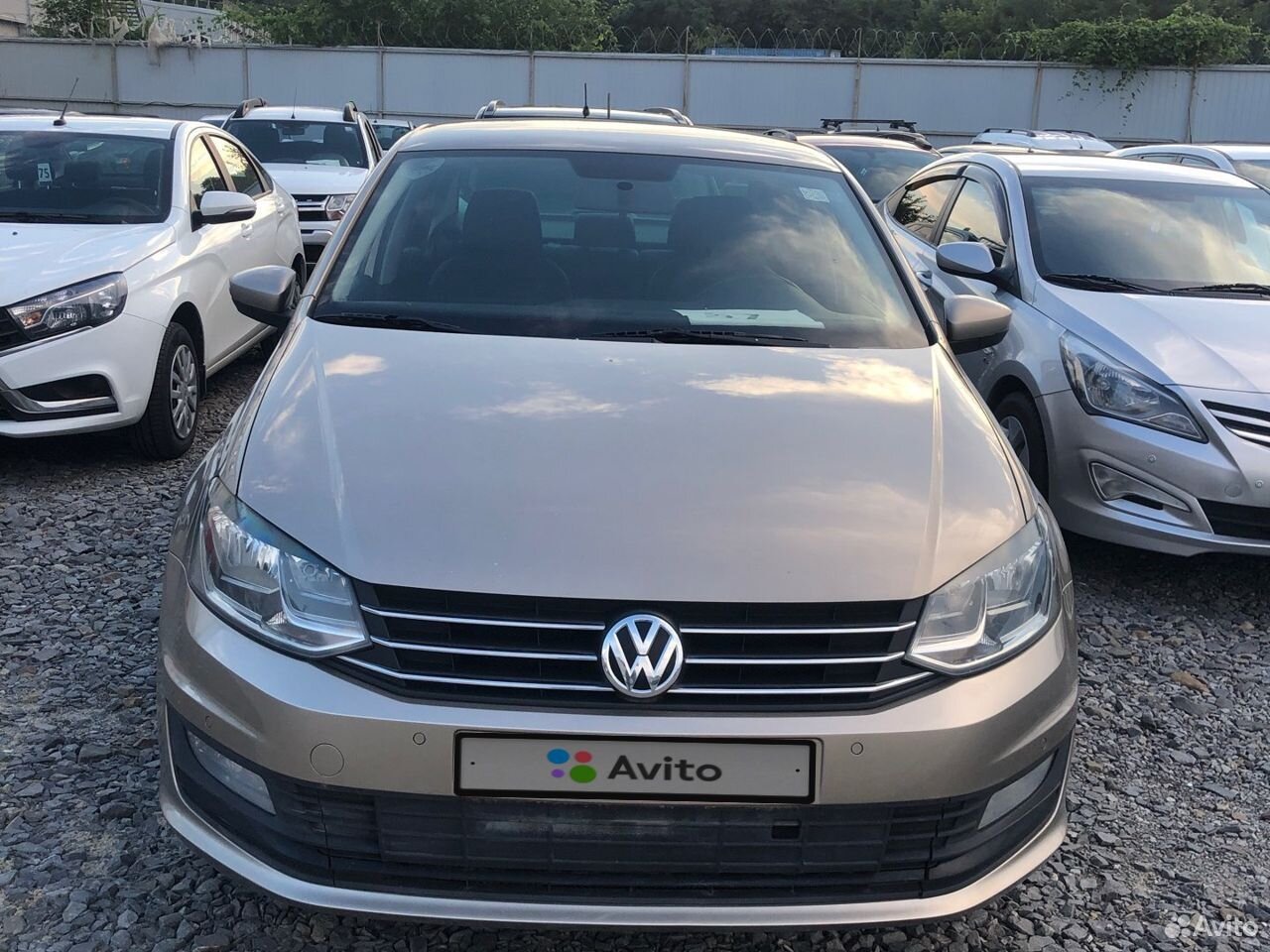 Polo 2017 1. Volkswagen polo белый. Фольксваген поло в ростове на дону. Поло ростов на дону. Фольксваген поло 2011 г ставропольский край.