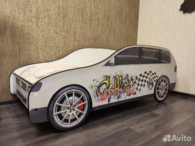 Кровать машина