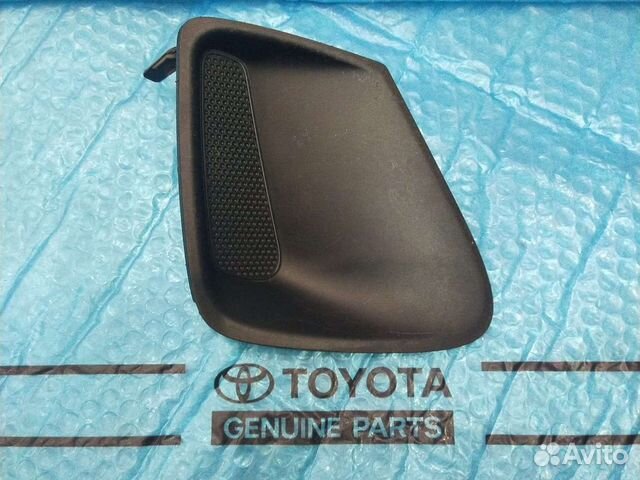 Заглушка туманки королла 150 правая 2010-2013