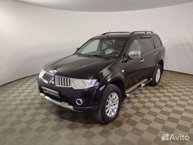 Mitsubishi Pajero Sport, 2011