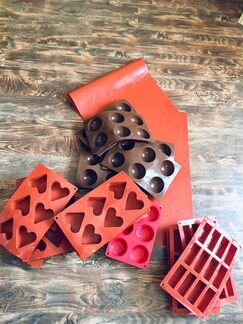 Силиконовая форма для выпечки сердце полусфера пря