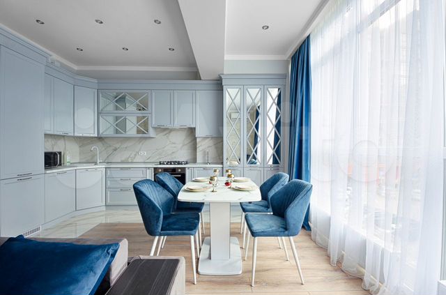 2-к. квартира, 70 м², 4/9 эт.