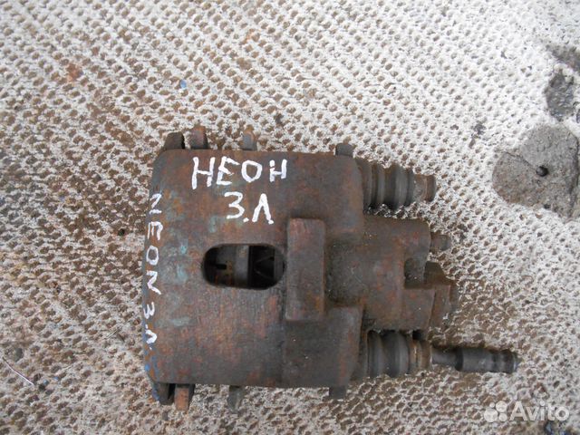 Задний левый суппорт Crysler Dodge Neon