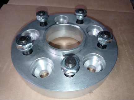 Проставка для выноса колёс 25SP5x114,3 HUB 64,1