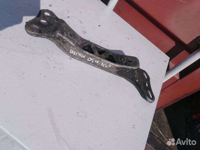 Бмв е34 М30 траверса МКПП, вертолёт