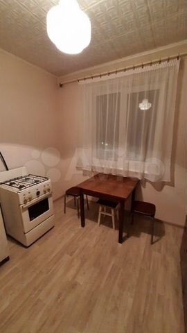 2-к. квартира, 50 м², 9/9 эт.