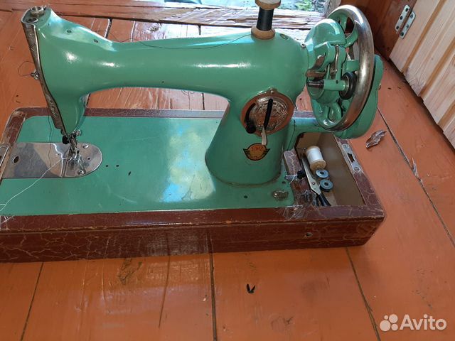 Швейная машина