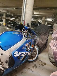 Suzuki gsx-r 600 Srad