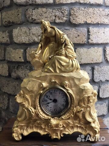 Часы каминные. Бронза. Золочение. Франция. 19 век