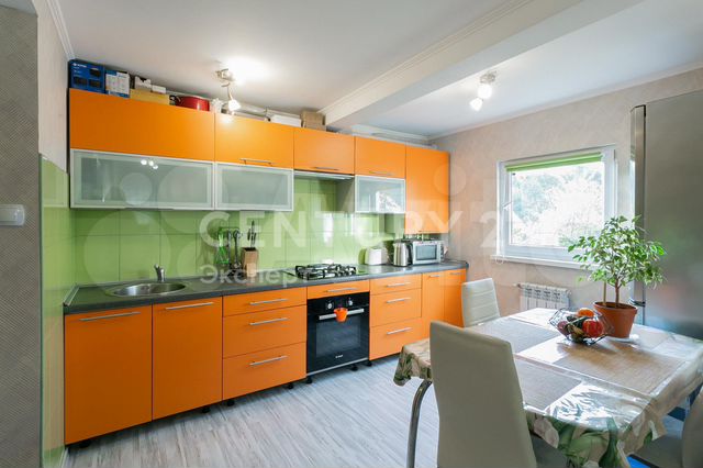 3-к. квартира, 76,8 м², 2/2 эт.