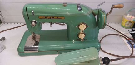 Швейная машинка Тула Модель 1