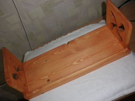 Полка навесная из дерева