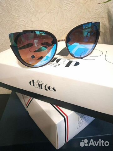 Солнцезащитные очки Louis Vuitton