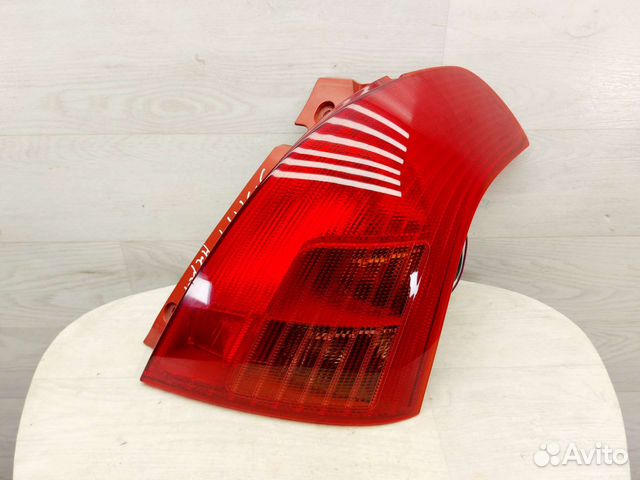 Фонарь задний правый Suzuki Swift 2004-2011