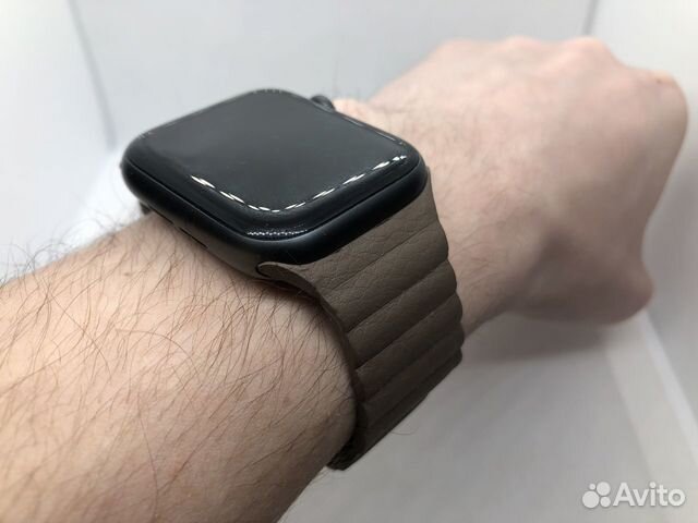 Кожаный ремешок Apple Watch