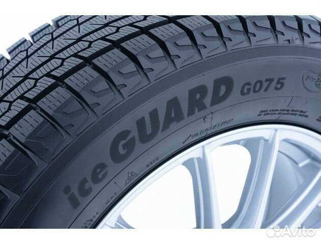 Yokohama Ice Guard IG60A 235/40 R19 92Q