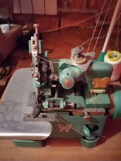 Швейная машинка оверлок