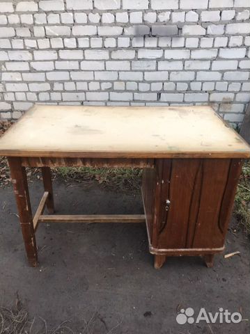 Старинный письменный стол массив